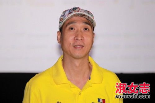 秦岚被袭胸的男演员曝光 韩兆个人资料微博老婆是谁 秦岚被袭胸是怎么回事