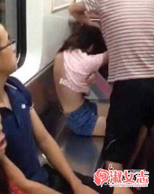 90后女孩来大姨妈没给阿姨让座 被当场扒光衣服-图2