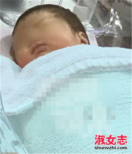 陈妍希儿子小星星近照曝光 陈妍希儿子长什么样